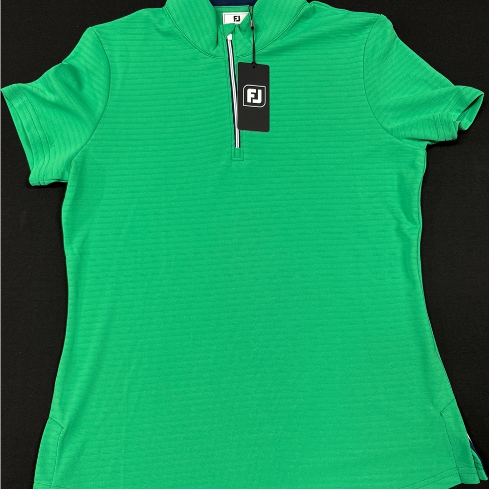 FootJoy - Women’s Small - 1/4 Zip Short Sleeve - NEW